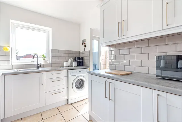 Photo 2 — Napton Close Matchborough West, Redditch, Worcestershire, B98 0ES