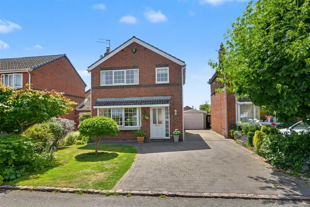 Somerset Close, Long Eaton, NG10, photo 1
