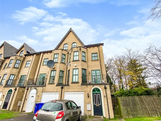 Schuster Road, Manchester, M14, photo 1