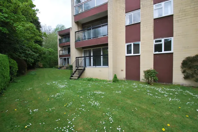 Gloucester Road, Bath, BA1, photo 1