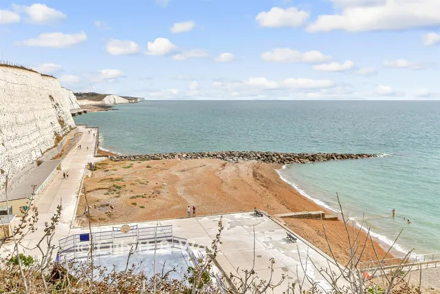 St. Aubyn's Mead, Rottingdean, BN2, photo 3
