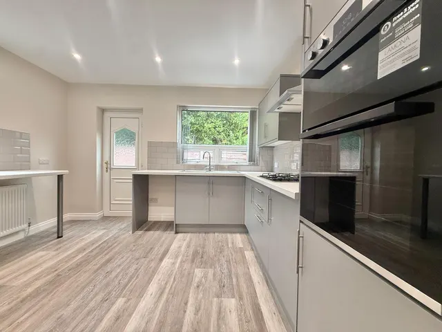 Rydal Close, Denton, M34, photo 3