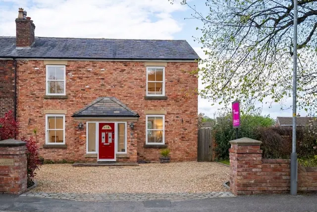 4 bedroom house, Mill Lane, Burscough, L40
