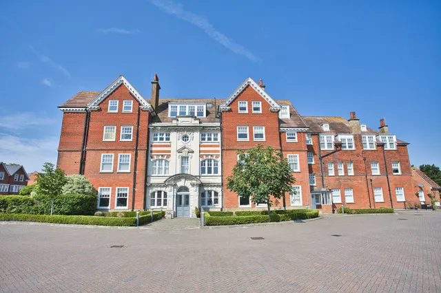 Eversley Park, Folkestone, CT20, photo 1