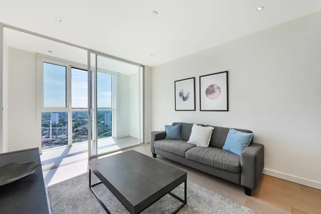 Sky Gardens, Nine Elms, SW8, photo 1