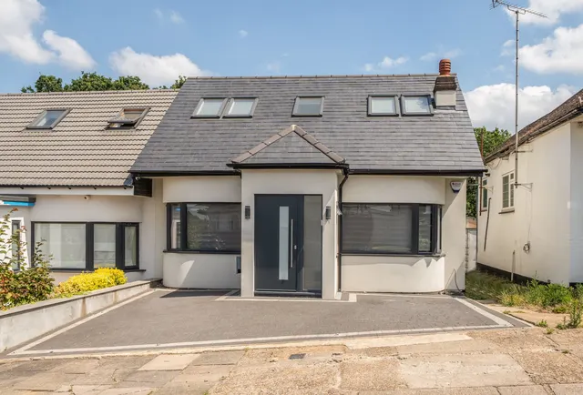 Photo 2 — Kinloch Drive, London, NW9 7LH