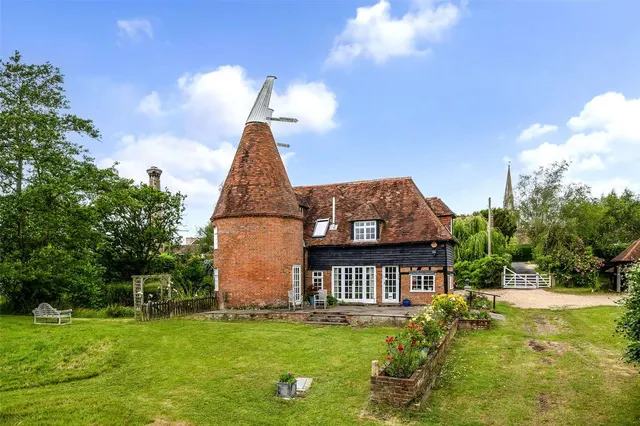 Photo 2 — Frittenden, Cranbrook, Kent, TN17 2DD