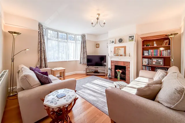 Photo 2 — Lea Road, Harpenden, Hertfordshire, AL5 4PQ