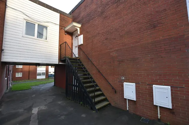 Wellington Court, Accrington, BB5, photo 1