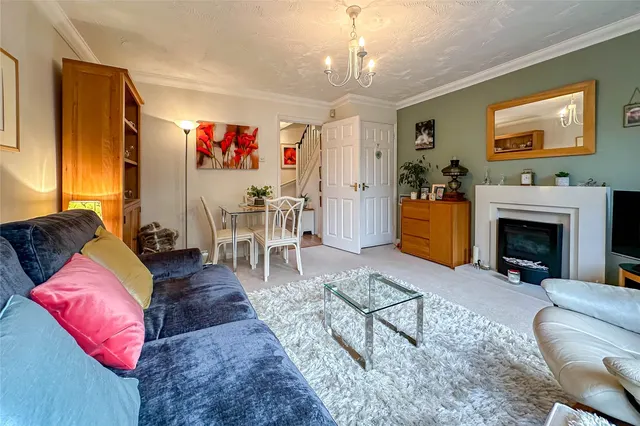 Photo 2 — Riverbanks Close, Harpenden, Hertfordshire, AL5 5EJ