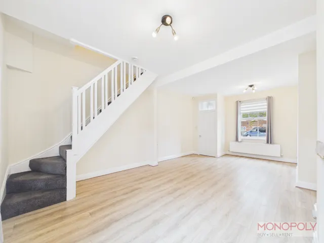 Newtown, Gresford, LL12, photo 3