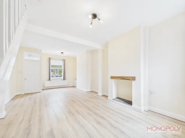 Newtown, Gresford, LL12, photo 2