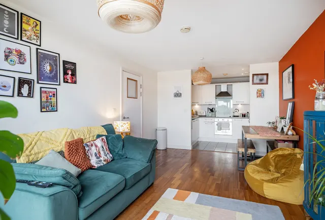 Fishponds Road, Fishponds, BS16 3DW, photo 1