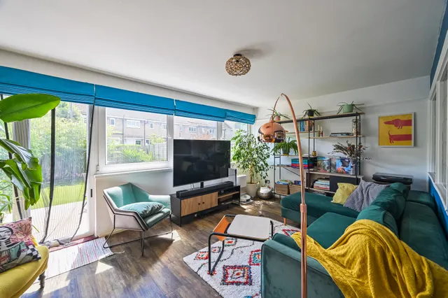 4 Gosford House, Tredegar Road, London, photo 1