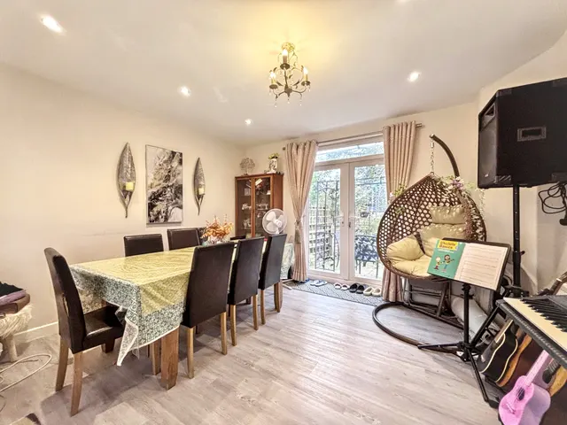 Littlefield Road, Edgware, HA8, photo 3