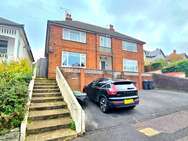Photo 2 — , Clyde House, 3A Richmond Park Avenue, Bournemouth, BH8 9DL