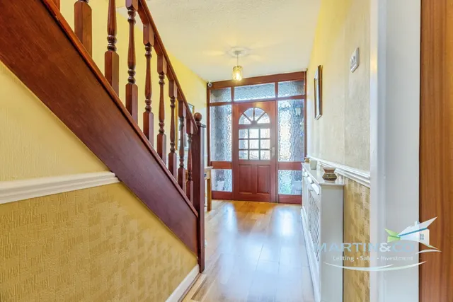 Leyton Drive, Bury, BL9, photo 3