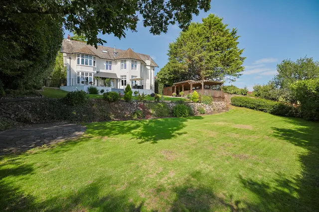 Gower Road, Sketty, photo 1