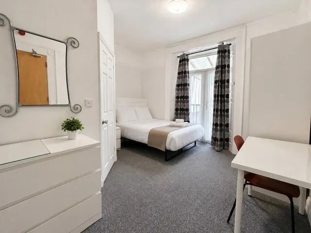 Photo 3 — Barrack Road, Northampton, Northamptonshire, NN1 3rf