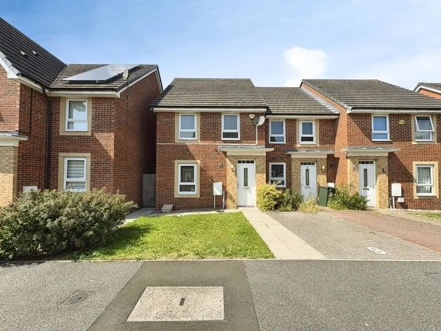 Newcastle Upon Tyne NE12 6EE, NE12, photo 1