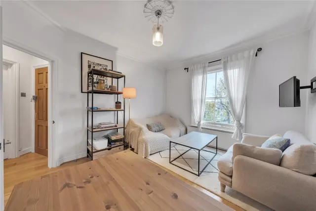 Belgrave Gardens, St John's Wood, London, NW8, photo 1