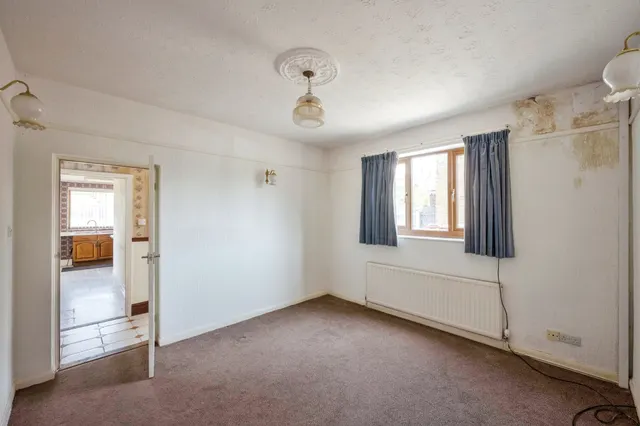 Photo 3 — Moorwell Road, Scunthorpe