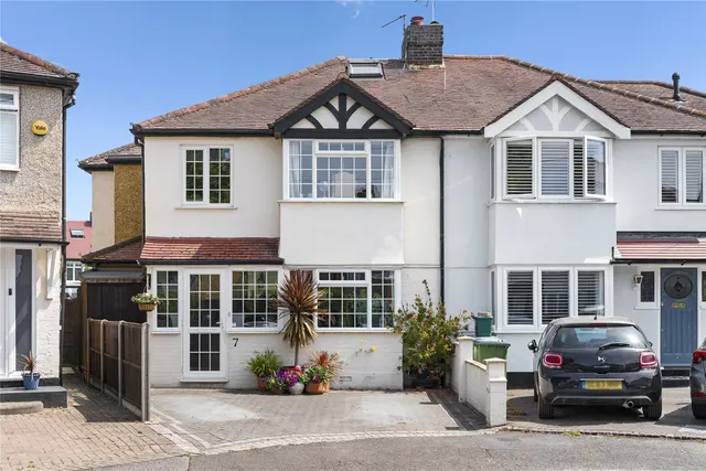 Molesey Park Avenue, West Molesey, Surrey, KT8, photo 1
