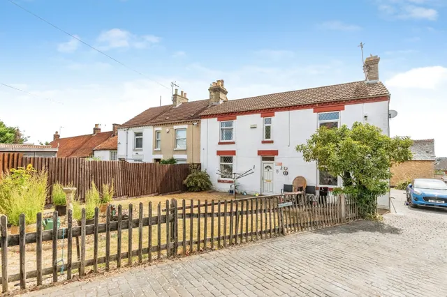 Victoria Street, Irthlingborough, NN9, photo 1