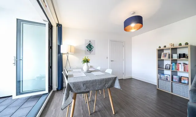 Photo 3 — Chase Road, Epsom, KT19