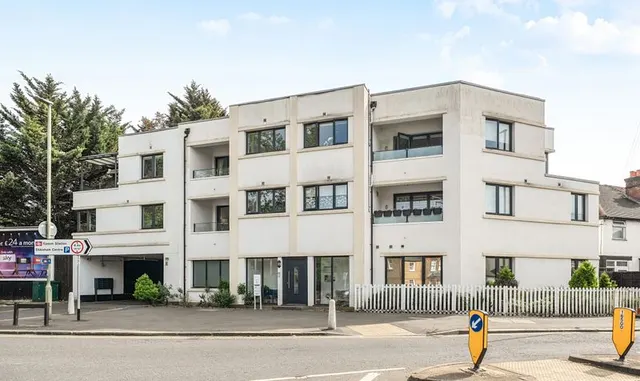 Photo 2 — Chase Road, Epsom, KT19
