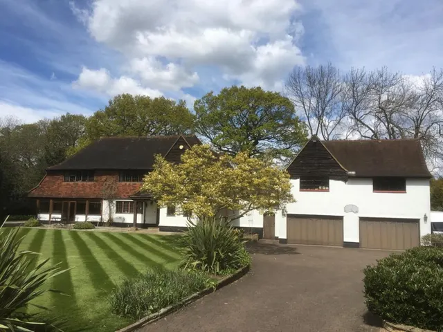 Oakwood Close, Chislehurst, BR7, photo 2