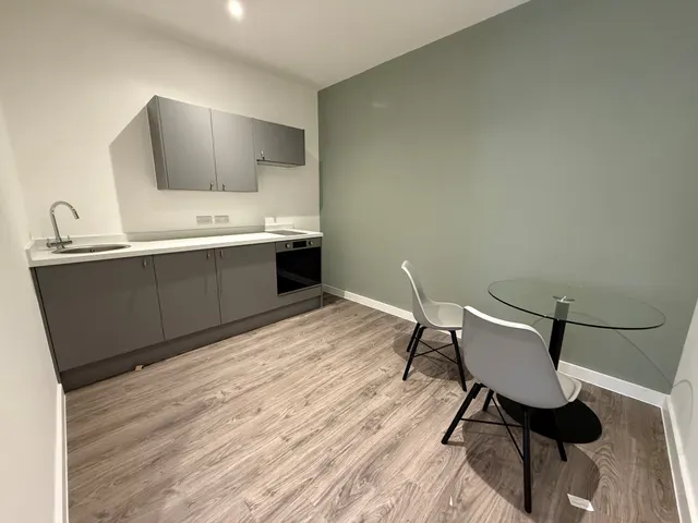 Briton Street, City Centre, SO14, photo 3