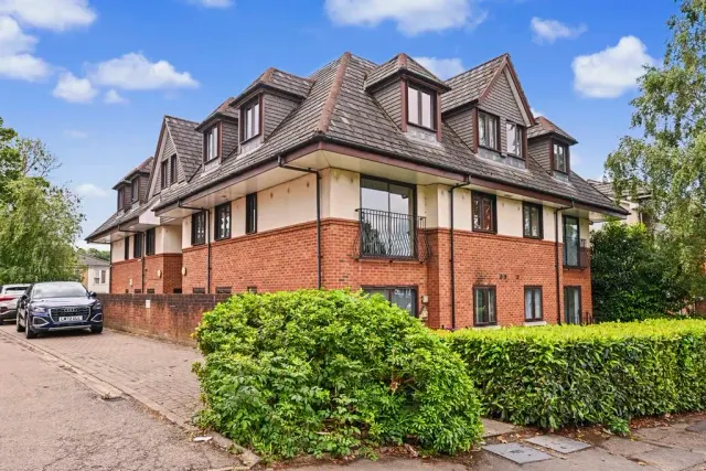 168 Queensway, Hemel Hempstead, Hertfordshire, HP2 5FX, photo 1