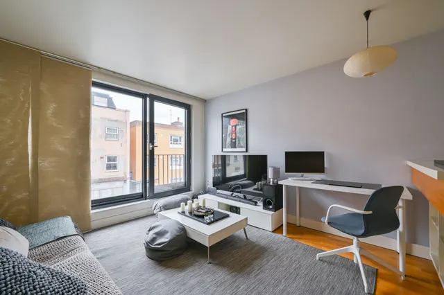 Photo 2 — Flat 9, Geoff Marsh Court, 129 Weedington Road, London