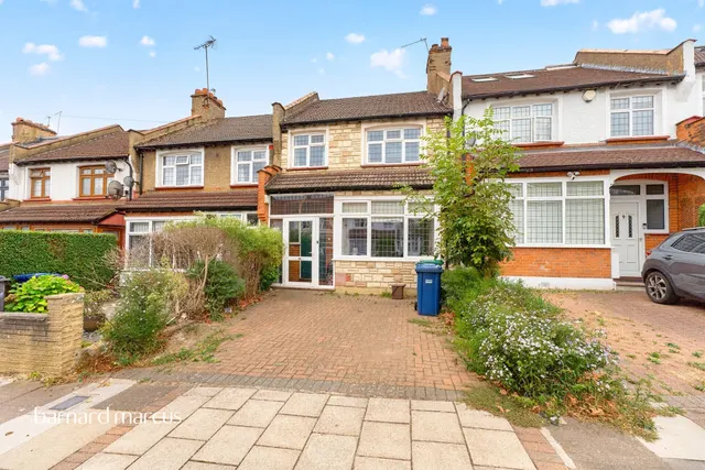 Woodgrange Avenue, London, photo 1