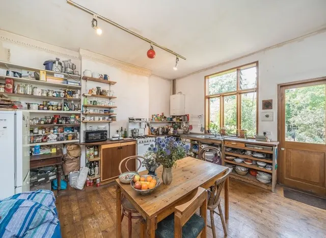 Photo 2 — Wandle Road, Wandsworth, SW17