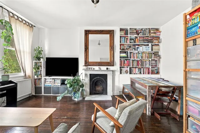 Osbaldeston Road, London, N16, photo 3
