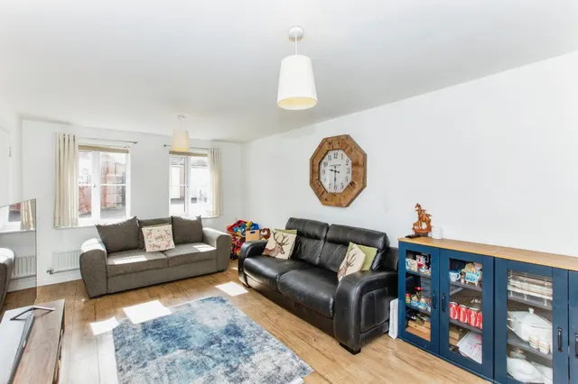 Clare Close, Cambridge, CB23, photo 3