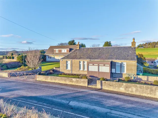 Rosemill Road, Bridgefoot, photo 2