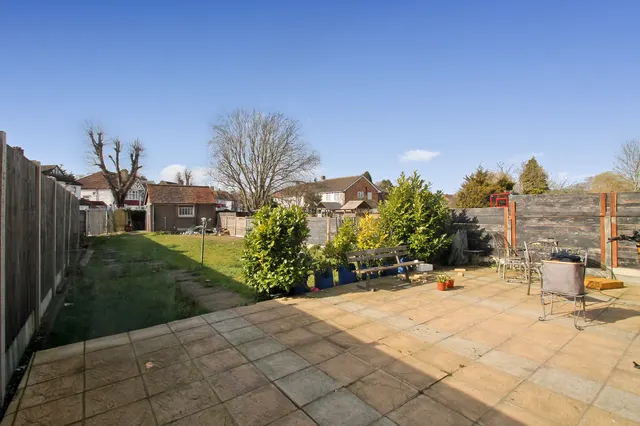 Churchill Avenue, Harrow, HA3, photo 3
