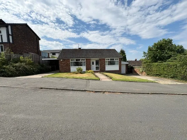 Christ Church Lane, Bolton, BL2 3QE, photo 1