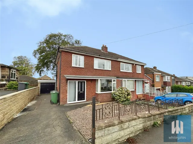 Beechwood Avenue, Mirfield, WF14, photo 1