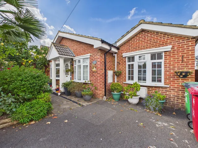 Langley, Berkshire, photo 1