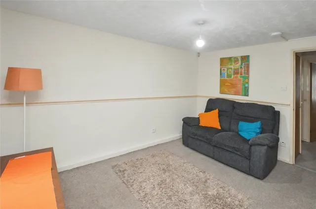 Gardeners Court, Leeds, LS10, photo 3