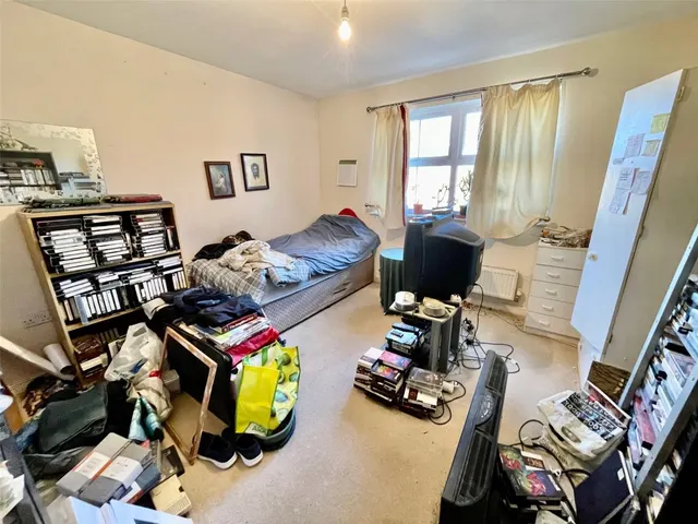 Alred Court, Bradford, BD4, photo 3