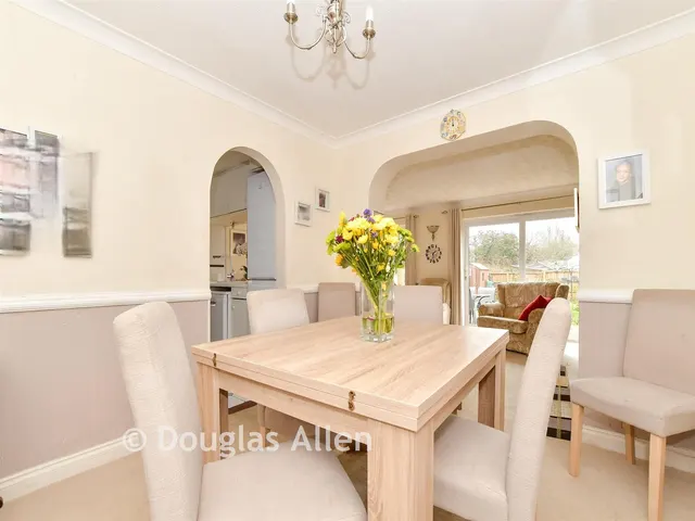 Great Berry Lane, Langdon Hills, SS16, photo 2