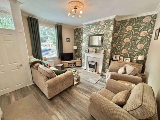 Alma Street, Radcliffe, M26, photo 2