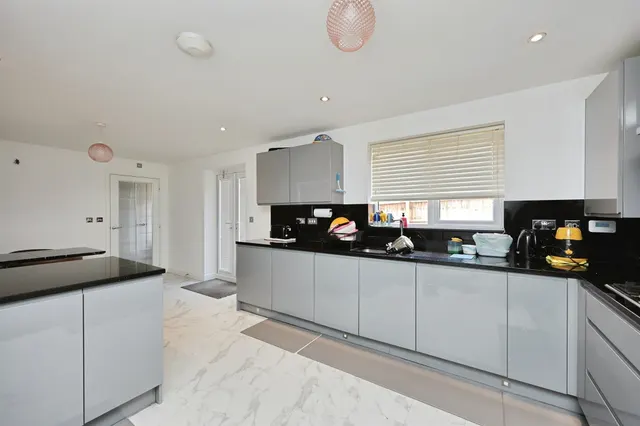 Phoenix Way, Norwich, NR5, photo 2