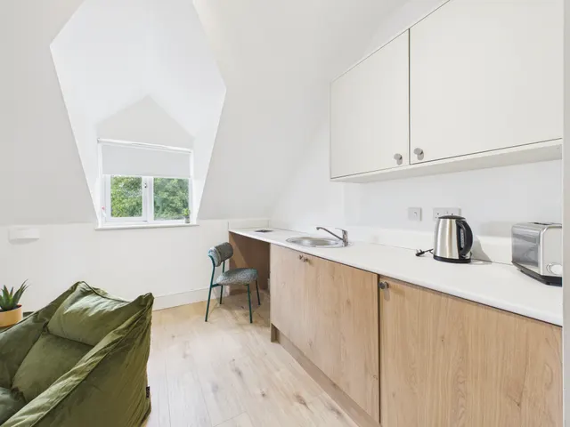 Tewkesbury Road, Longford, GL2, photo 3
