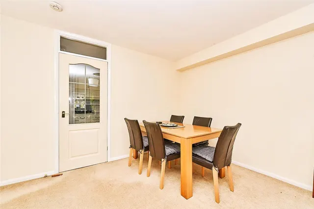 Queens Road, Kingston upon Thames, KT2, photo 3